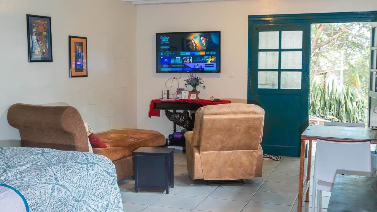 La Jungla Experience Lodgings - Vacation Home And Apartment Букет Екстериор снимка